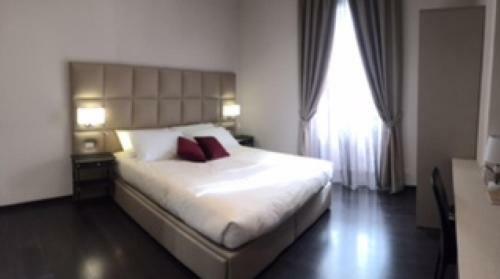 Hostal Les Chambres De La Place