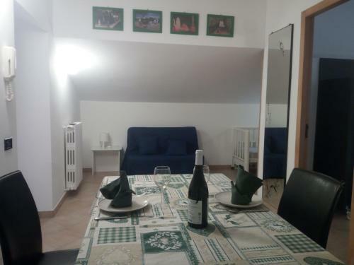 Hostal The Holiday House