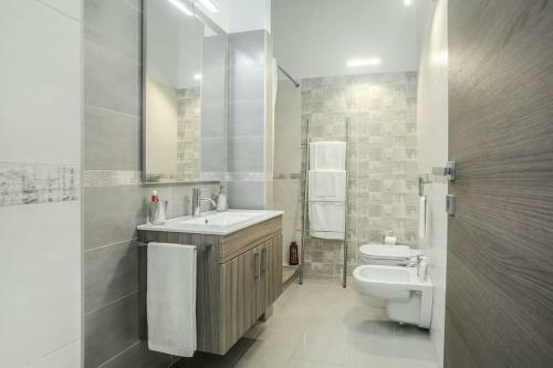 Apartamento Nuovo Trilocale Vicino Centro/mare