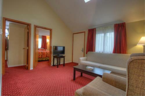 Motel Colonial Village Resort