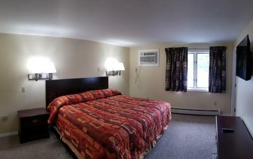Motel Colonial Village Resort
