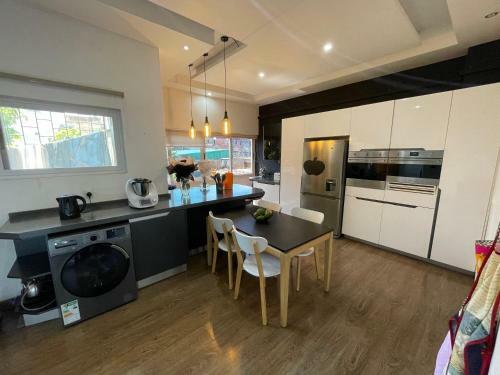 Rpm Holiday House