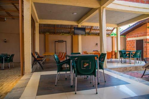 Towlab Hotel & Suites