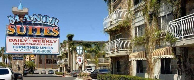 Aparthotel Manor Suites