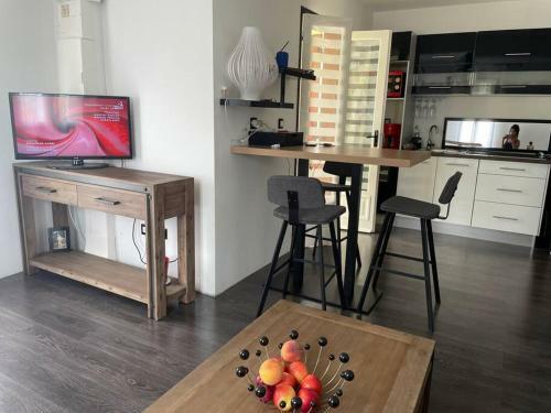 Petite Maison Chaleureuse Et Fonctionnelle