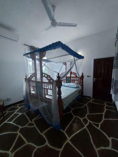 Villa Leopard House