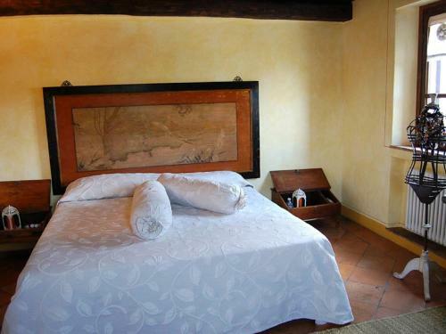 Valley-view Holiday Home In Seggiano With A Sauna