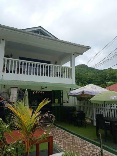 Les Forbans Selfcatering Apartment