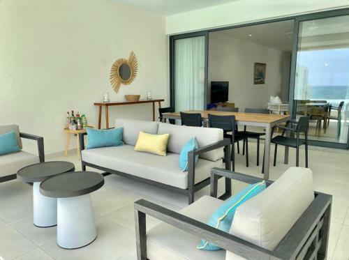 East Coast Beachfront Luxury - Eastern Blue Apartments