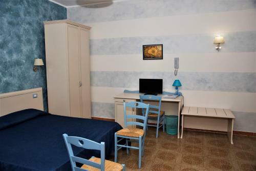 Hostal La Lanterna Di Bachi
