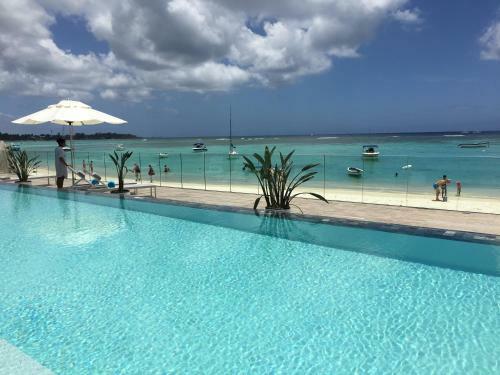 Obiches Beachfront Apartments