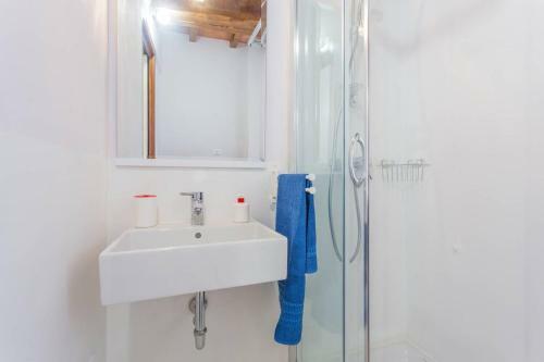 Apartamento Villa Costanzi - Breezy Terrace On The Cucco