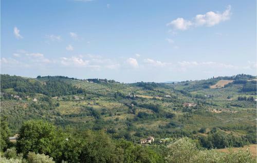 Beautiful Apartment In Signa With 2 Bedrooms