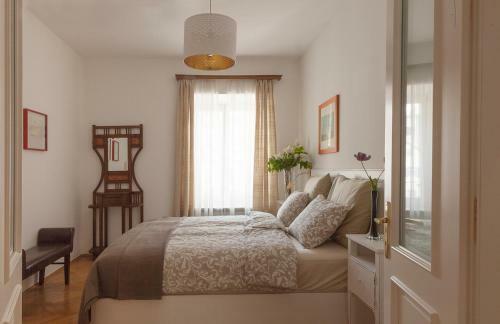 Sommavilla Apartments - Central Living