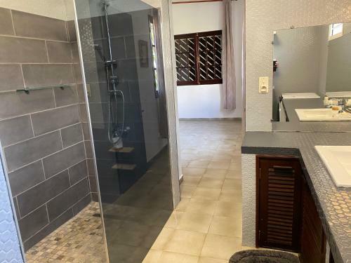 Villa & Bungalow 'coco Des Sables' Les Pieds Dans L'eau