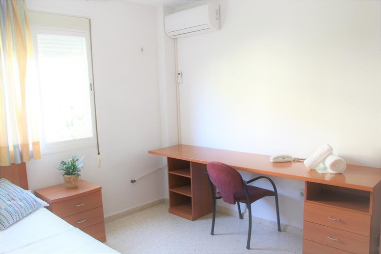 Albergue Residencia Universitaria Balc�n Del Romeral