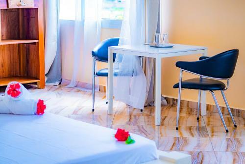 Hostal Cambria Hotel