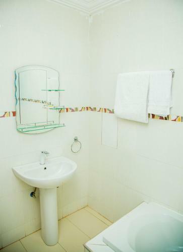 Vihills Hotel