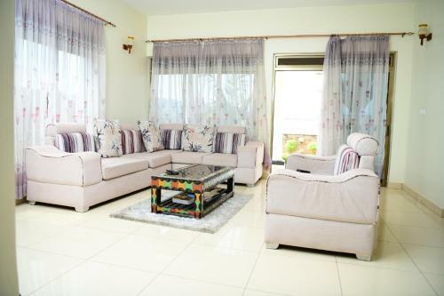 Hostal Gaju House
