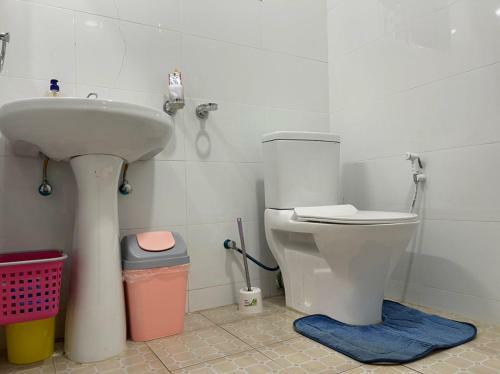 Spacious Private Room @themugabi's