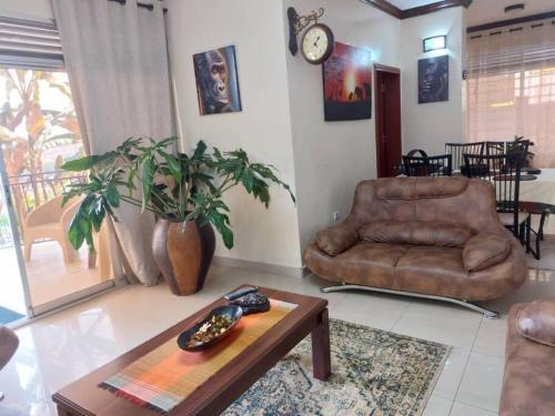 Apartamento Beautiful 4 Bedroom Home With Free Parking.