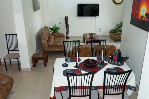 Apartamento Beautiful 4 Bedroom Home With Free Parking.