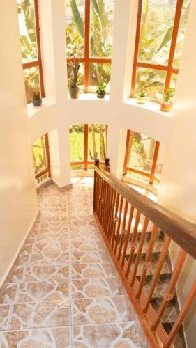 Apartamento Beautiful 4 Bedroom Home With Free Parking.