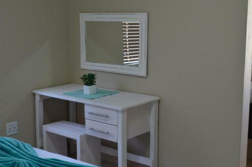 Lark Holiday Home