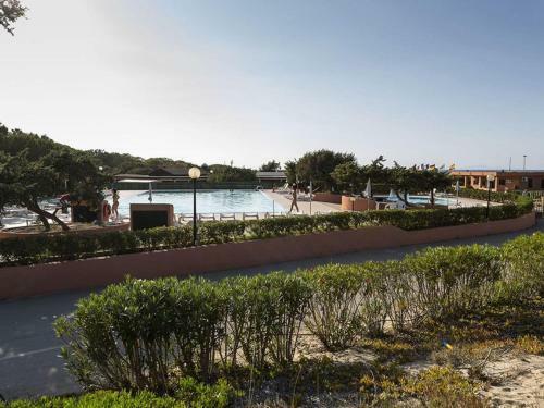 Fantastic Mobile Home In Sorso With Garden