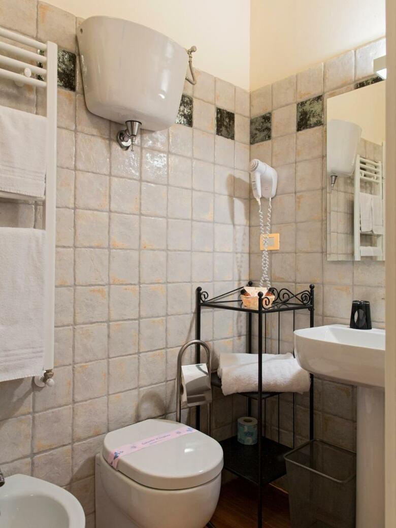 Hostal B&B Quattro Cantoni