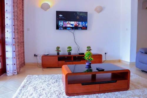 Stayplus Shanzu Beachfront Apartment