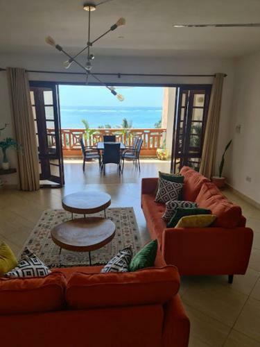 Stayplus Shanzu Beachfront Apartment