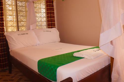 Hotel Cs Guest House And Apartment