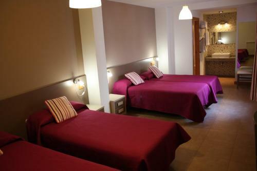 Bed & Breakfast Hostal La Ribera Del J�car