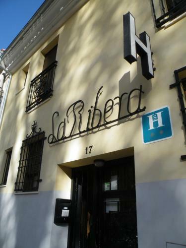 Bed & Breakfast Hostal La Ribera Del J�car
