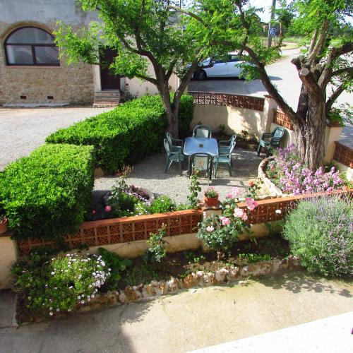 Hostal Can Bassalis