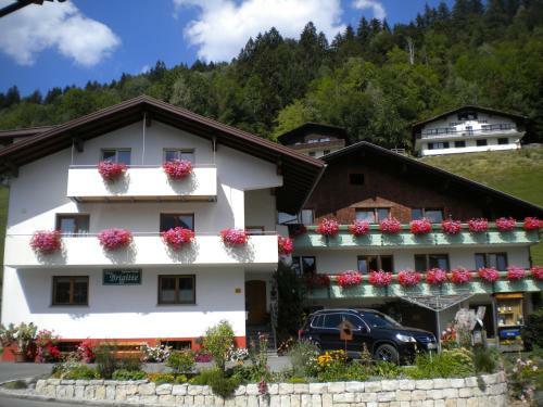Hostal Hotel Garni Brigitte