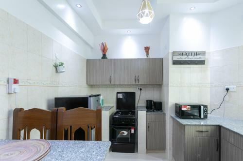 Apartamento Angaza House