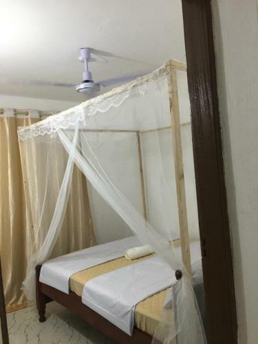 Brink Breeze Guest Rooms & Apartments