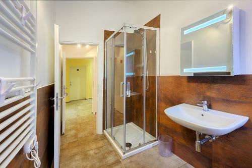 Hostal Eleroom