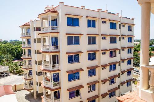 Stay.plus Royal Family Apartment Nyali
