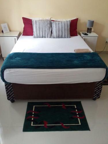 Hostal Diplomat Lodge