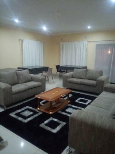 Hostal Diplomat Lodge