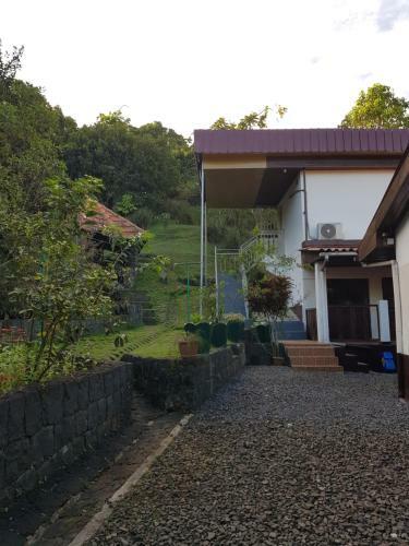 Hostal Mini-quinta Guesthouse