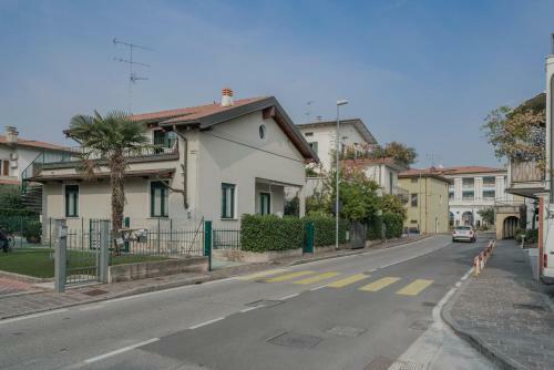 Villa Natalina - A 100 Metri Dalle Terme Virgilio