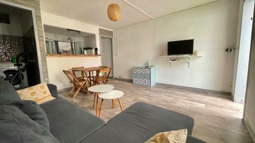 Maison F2 de 61m2 Tout �quip�e Avec Chambre Climatis�e
