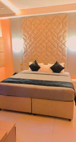 Olympus Hotel & Suites