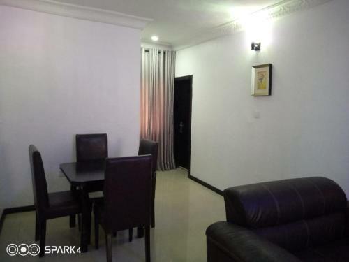 Apartamento Derin Court Onireke Gra