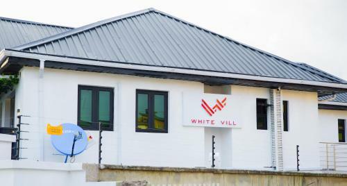 Hotel White Vill Hospitality And Homes