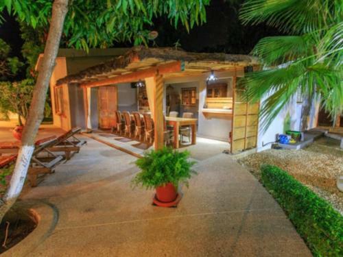 Bed & Breakfast B & B Teranga Warang